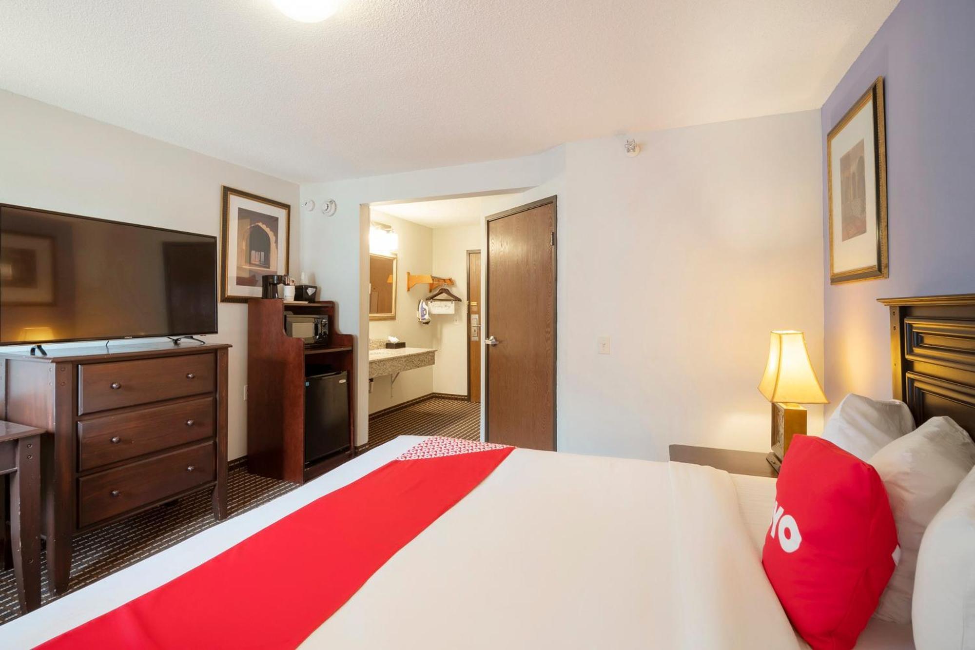 Hotel Oyo Townhouse Houston Airport North Exterior foto